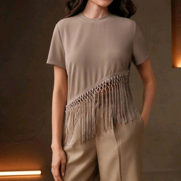 Classic Round Neck Short Sleeve Casual Elegant Fringe Trim High-Quality T-Shirt - Picture 5 of 6